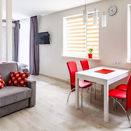 Апартаменти З Парковкою Lviv Extérieur photo